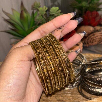 GOLDEN COLOUR BANGLES
