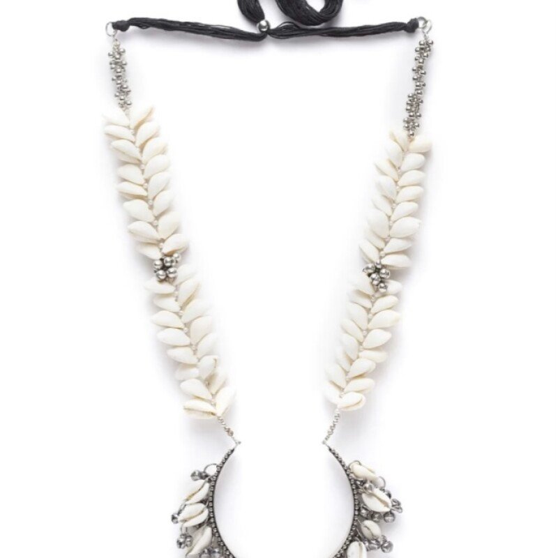 Silver Cowrie Handmade Necklace