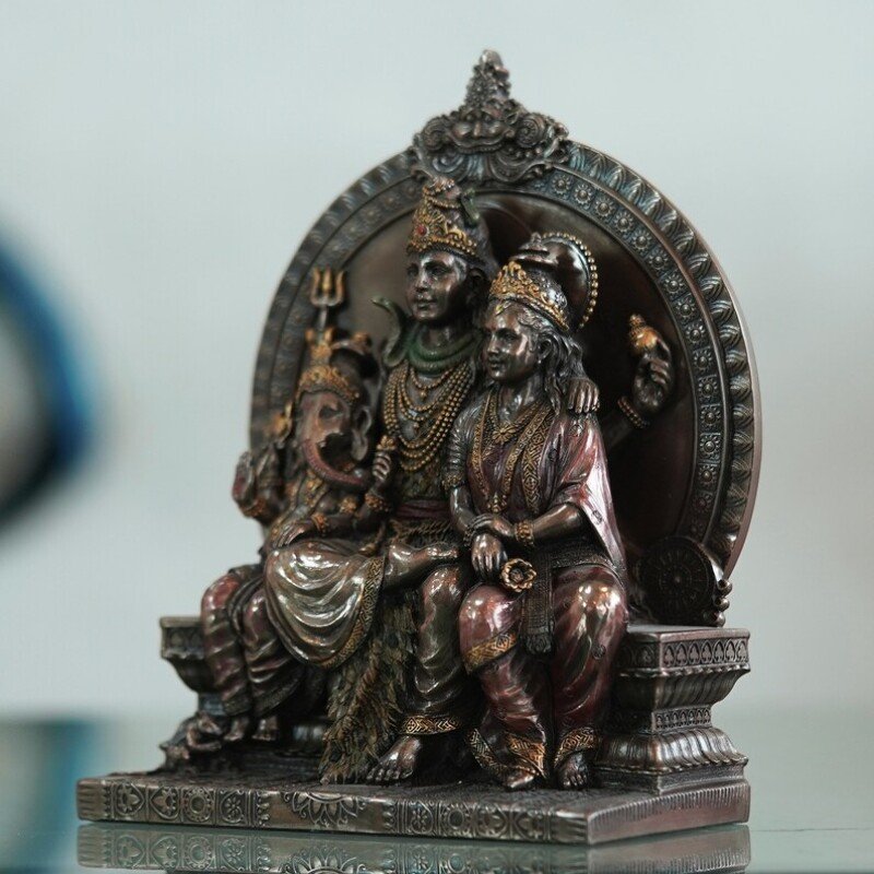 Sitting Shiva Family